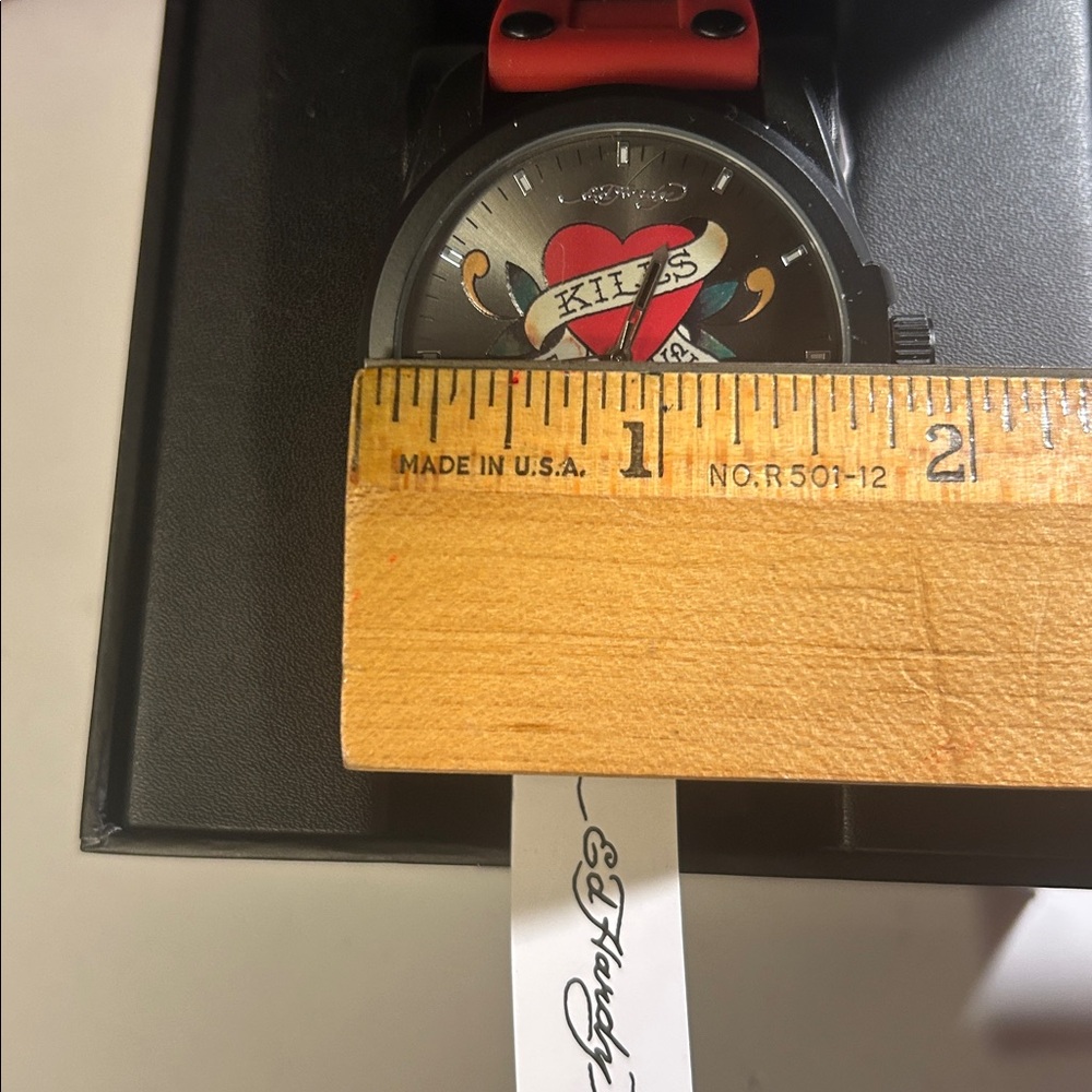 Ed Hardy Red & Black Skull Watch (Unisex) - Picture 11 of 14